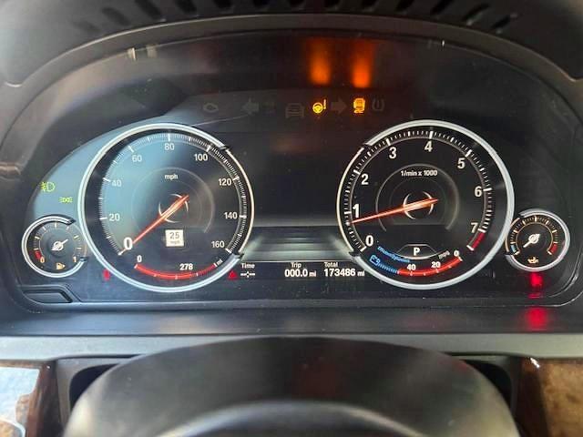 صورة رقم 9 من المزاد - 2015 BMW 750 مع VIN WBAYB6C5XFD965910