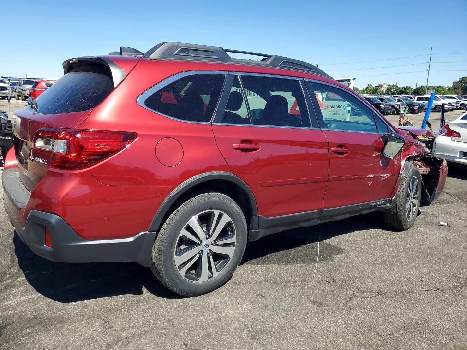 Photo 3 from auction – 2018 SUBARU OUTBACK with VIN 4S4BSAKC0J3221884