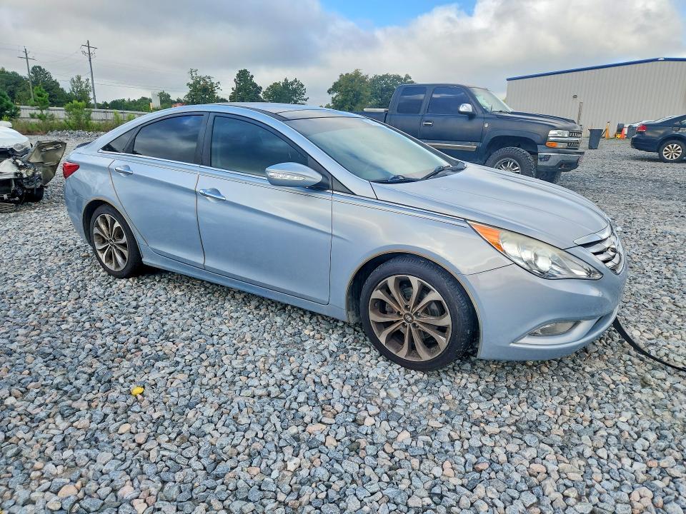 Снимка 4 от търг – 2013 HYUNDAI SONATA с VIN 5NPEC4AB2DH780046