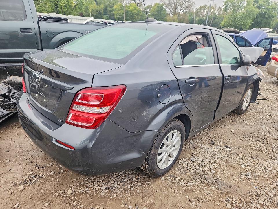 Снимка 3 от търг – 2020 CHEVROLET SONIC с VIN 1G1JD5SB3L4143146