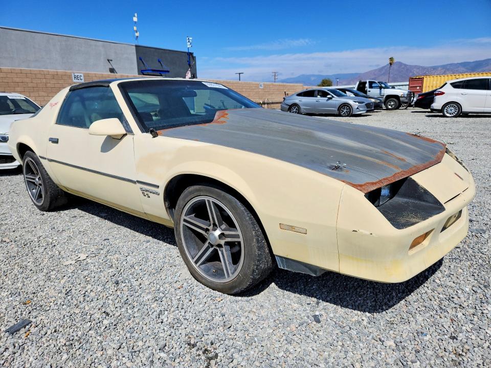 Photo 4 from auction – 1985 CHEVROLET CAMARO with VIN 1G1FP87H5FL412253
