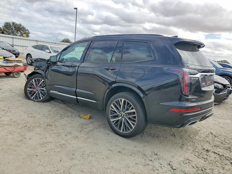 Photo 2 from auction – 2023 CADILLAC XT6 with VIN 1GYKPGRS9PZ130036