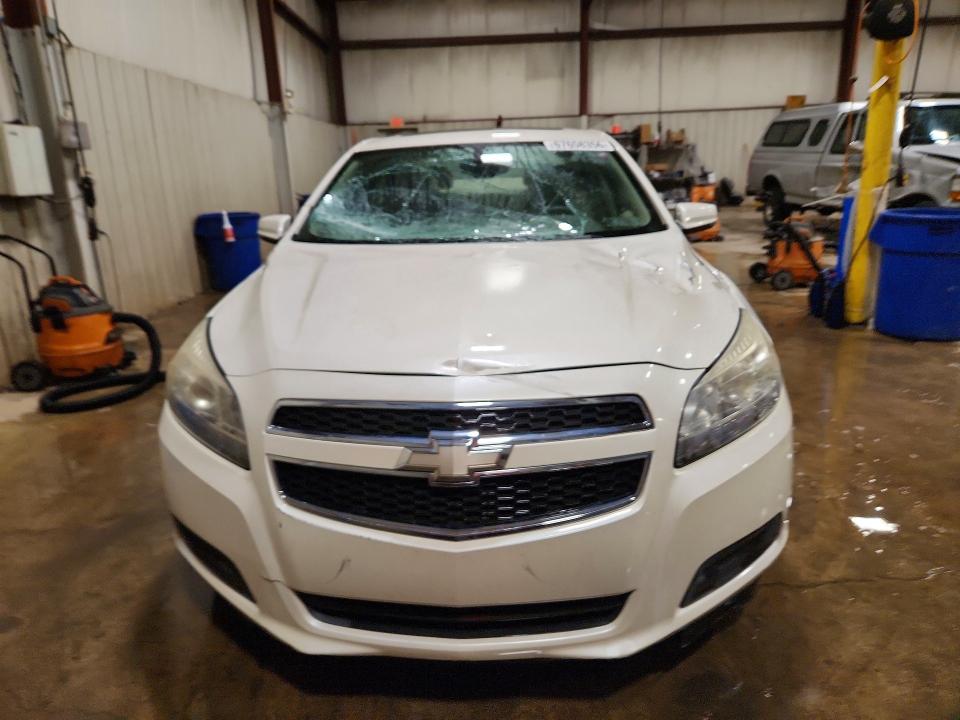 Photo 5 from auction – 2013 CHEVROLET MALIBU with VIN 1G11C5SA6DF352882