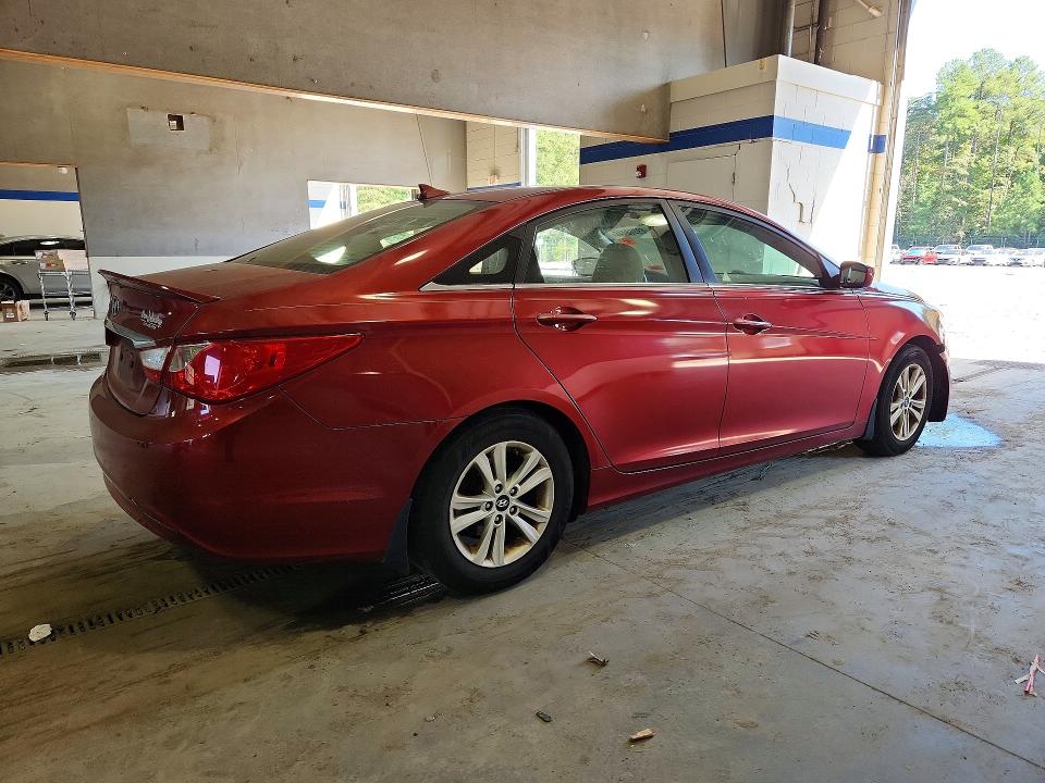 Photo 3 from auction – 2013 HYUNDAI SONATA with VIN 5NPEB4ACXDH680918