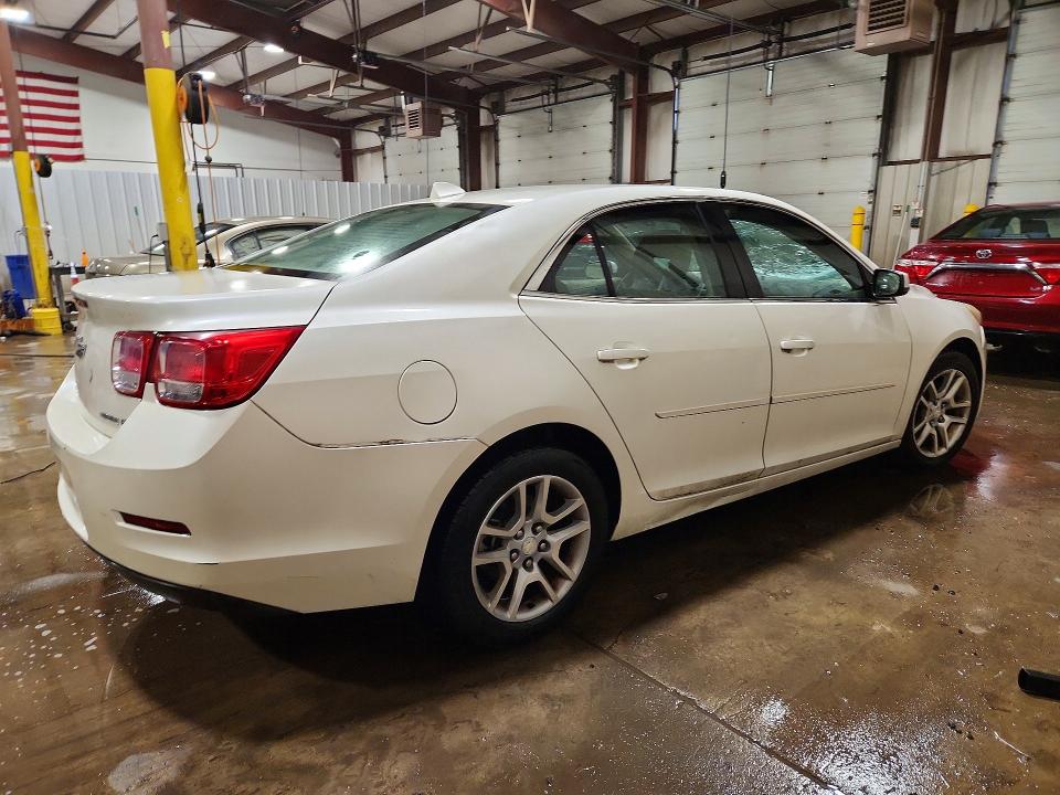 Photo 3 from auction – 2013 CHEVROLET MALIBU with VIN 1G11C5SA6DF352882
