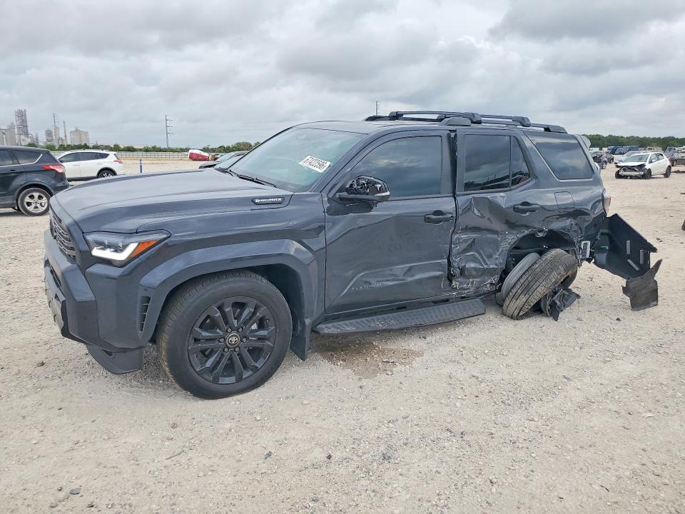 TOYOTA 4RUNNER 2026 с VIN JTEVB5BR3T5045509 - Снимка от търг