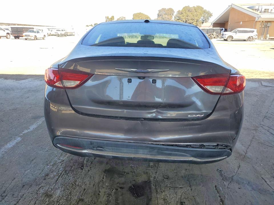 Photo 6 from auction – 2016 CHRYSLER 200 with VIN 1C3CCCAB1GN119859