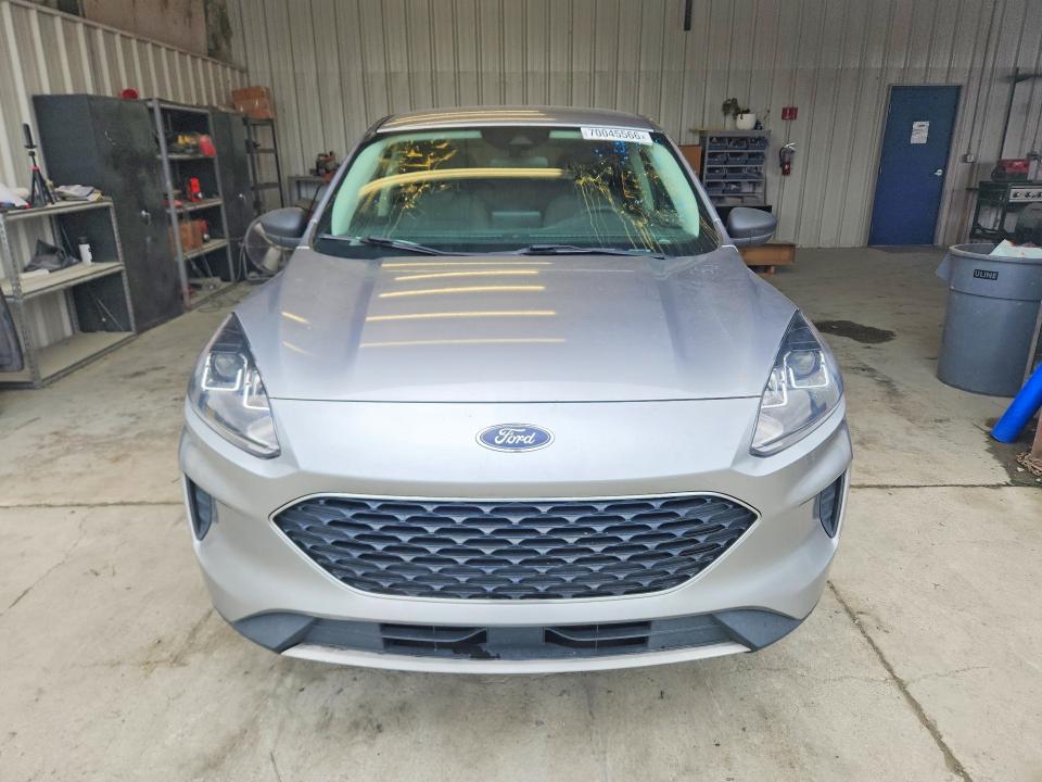 Photo 5 from auction – 2022 FORD ESCAPE with VIN 1FMCU0G63NUA20010