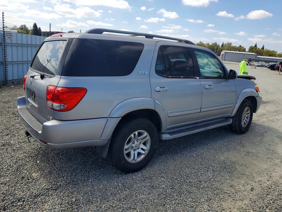 Photo 3 from auction – 2005 TOYOTA SEQUOIA with VIN 5TDZT34A45S243284