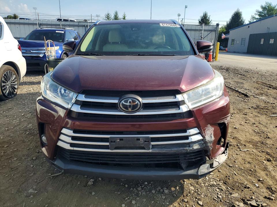 Photo 5 from auction – 2017 TOYOTA HIGHLANDER with VIN 5TDJZRFH5HS457472