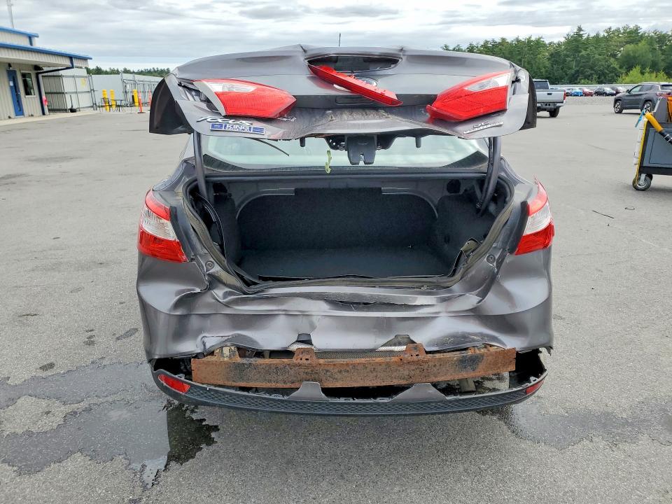 Photo 6 from auction – 2014 FORD FOCUS with VIN 1FADP3F2XEL227313