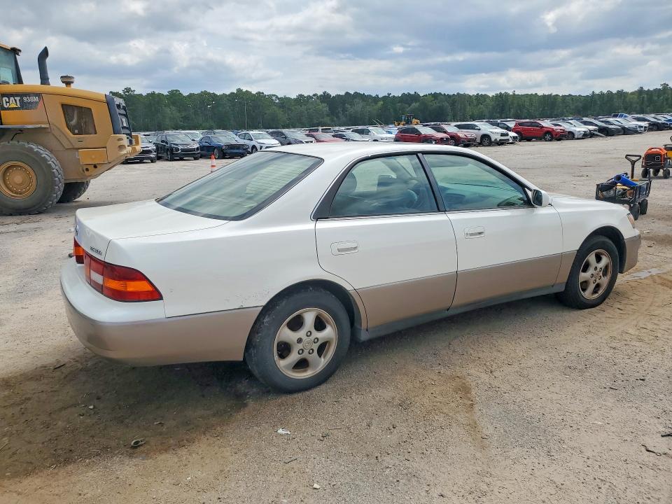 صورة رقم 3 من المزاد - 1999 LEXUS ES مع VIN JT8BF28G3X5056398