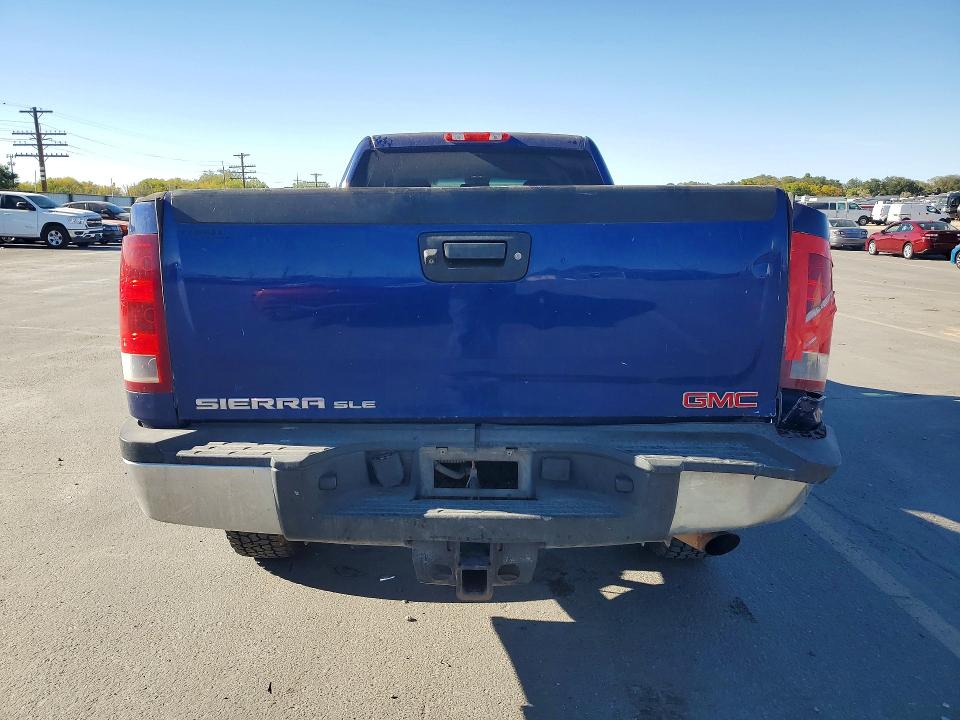 Foto 6 de la subasta – 2013 GMC SIERRA con VIN 1GT120CG7DF196013