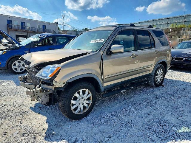HONDA CR-V 2005 with VIN JHLRD78945C045426 - Photo from auction