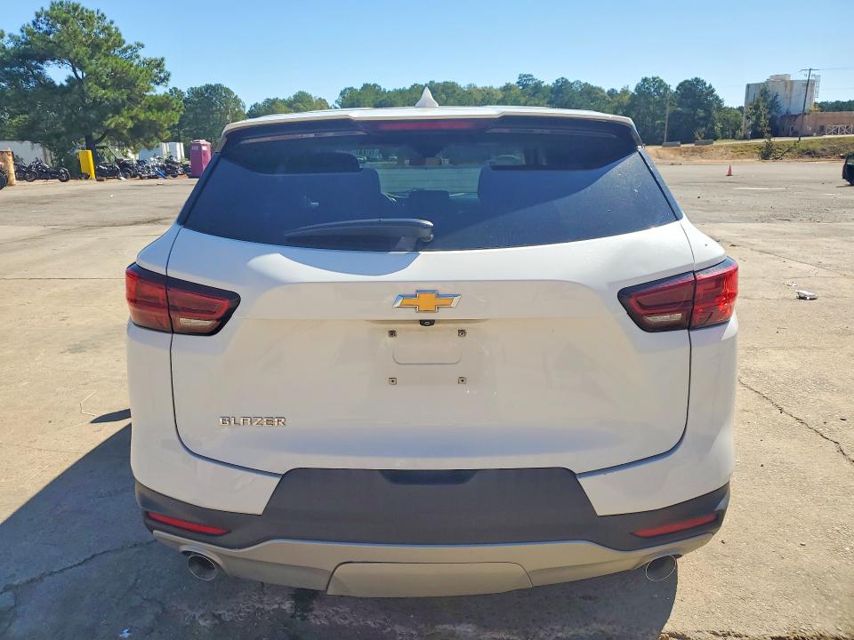 Photo 6 from auction – 2023 CHEVROLET BLAZER with VIN 3GNKBCR4XPS198638