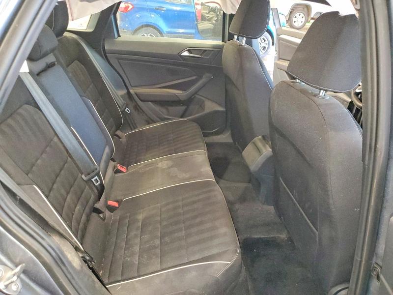 Photo 10 from auction – 2023 VOLKSWAGEN JETTA with VIN 3VWBM7BU4PM037630