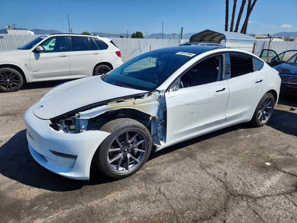 TESLA MODEL 3 2022 с VIN 5YJ3E1EB5NF206423 - Фото с аукциона
