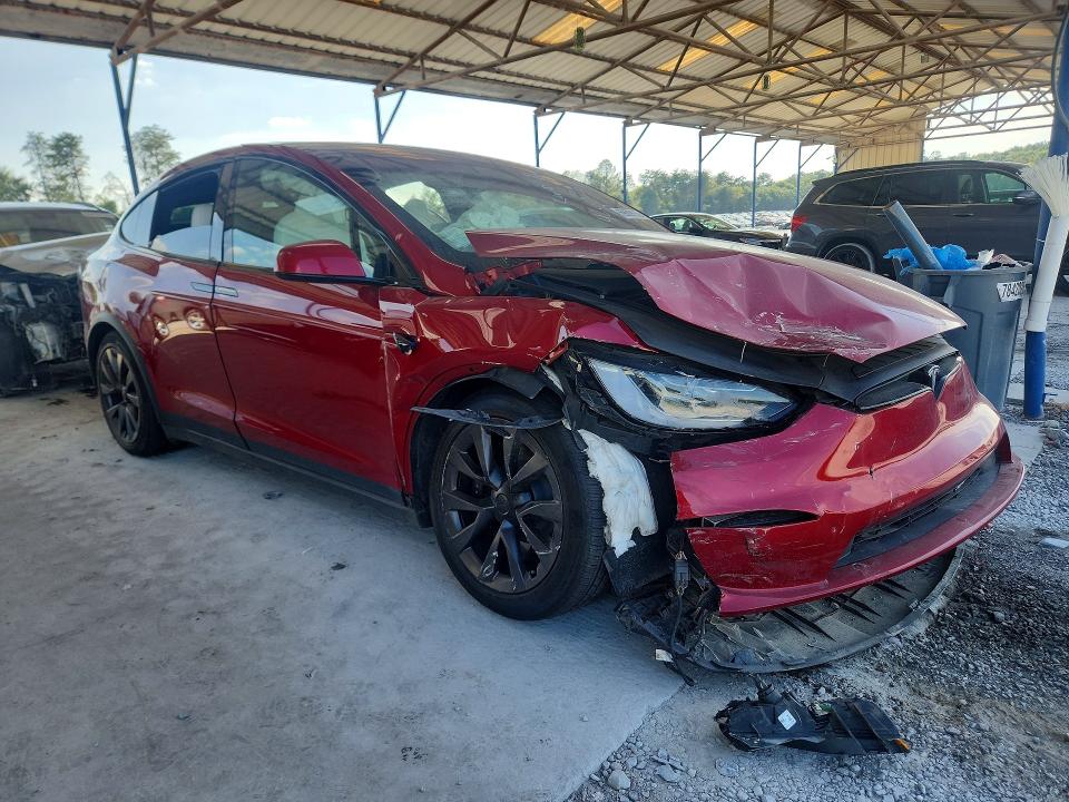 Снимка 4 от търг – 2023 TESLA MODEL X с VIN 7SAXCBE52PF426826