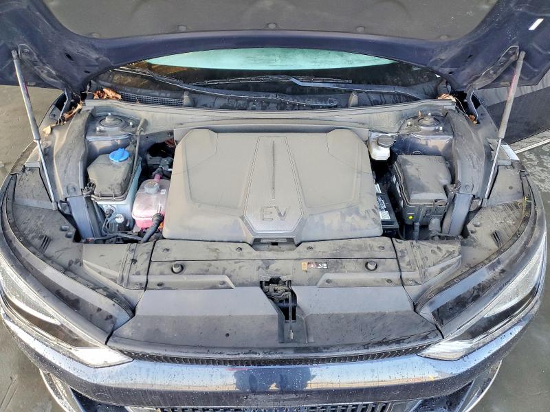 Photo 11 from auction – 2023 KIA EV6 with VIN KNDC34LAXP5602580