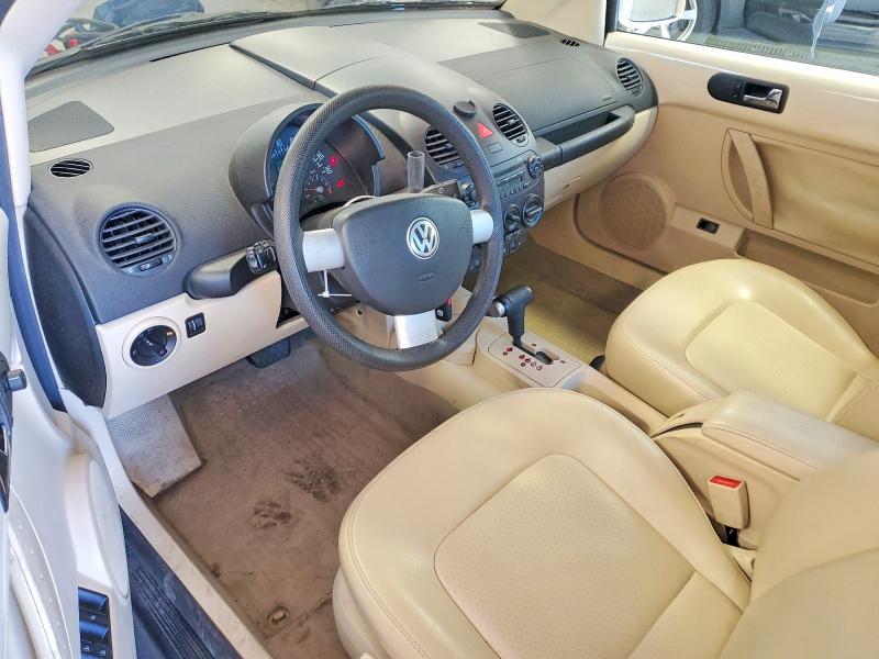Photo 8 from auction – 2005 VOLKSWAGEN NEW BEETLE with VIN 3VWCD31Y85M306453