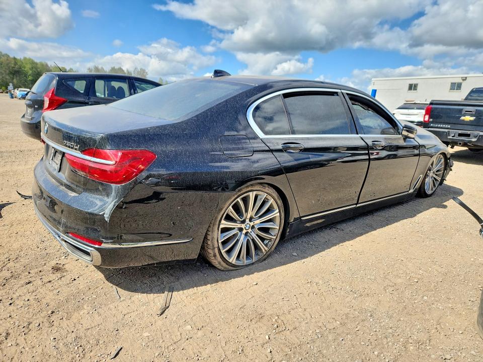 Снимка 3 от търг – 2017 BMW 750 с VIN WBA7F2C32HG423418