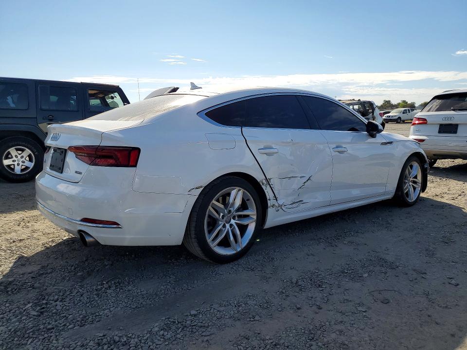 Foto 3 de la subasta – 2019 AUDI A5 con VIN WAUANCF54KA060030