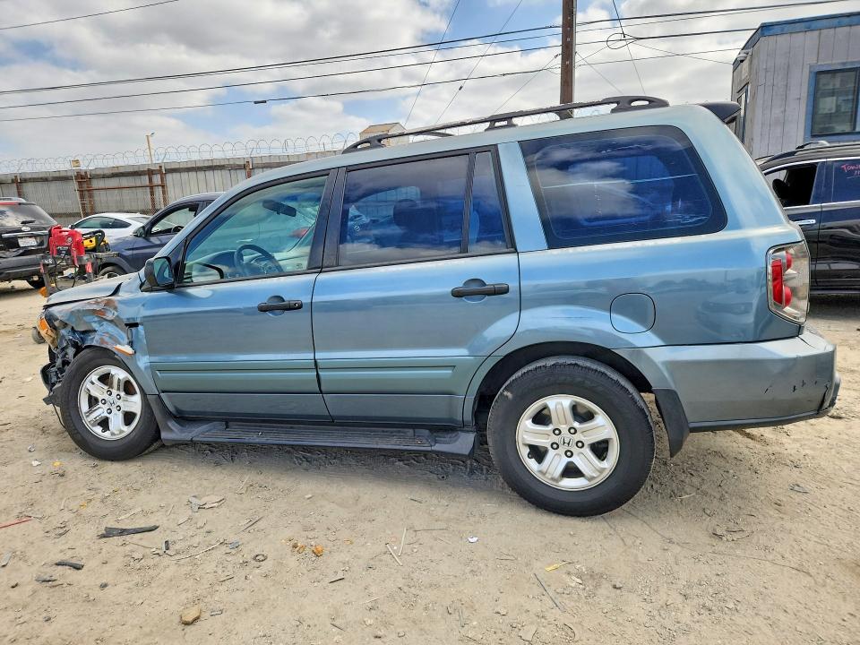Photo 2 from auction – 2007 HONDA PILOT with VIN 2HKYF18187H533618