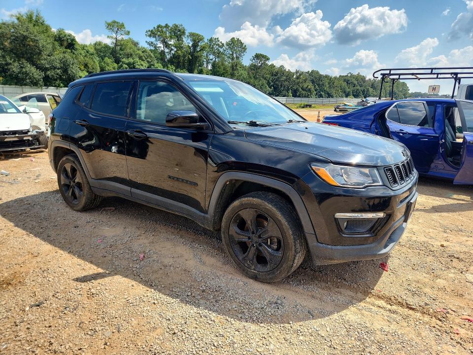Photo 4 from auction – 2019 JEEP COMPASS with VIN 3C4NJDBB1KT713875