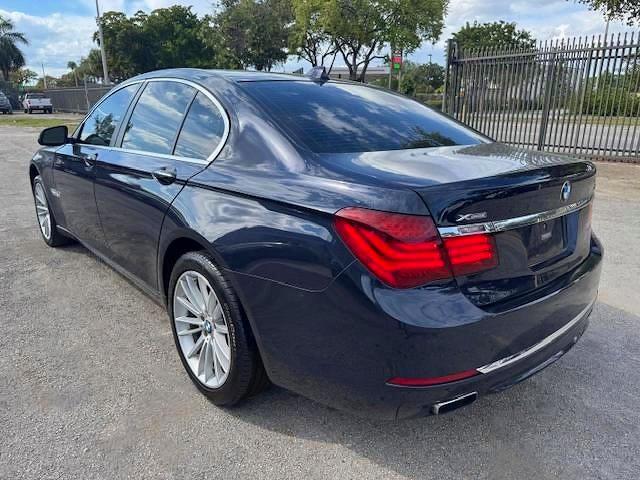صورة رقم 2 من المزاد - 2015 BMW 750 مع VIN WBAYB6C5XFD965910