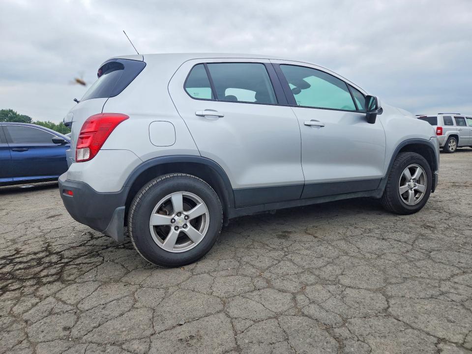 Photo 3 from auction – 2015 CHEVROLET TRAX with VIN KL7CJPSB2FB262310