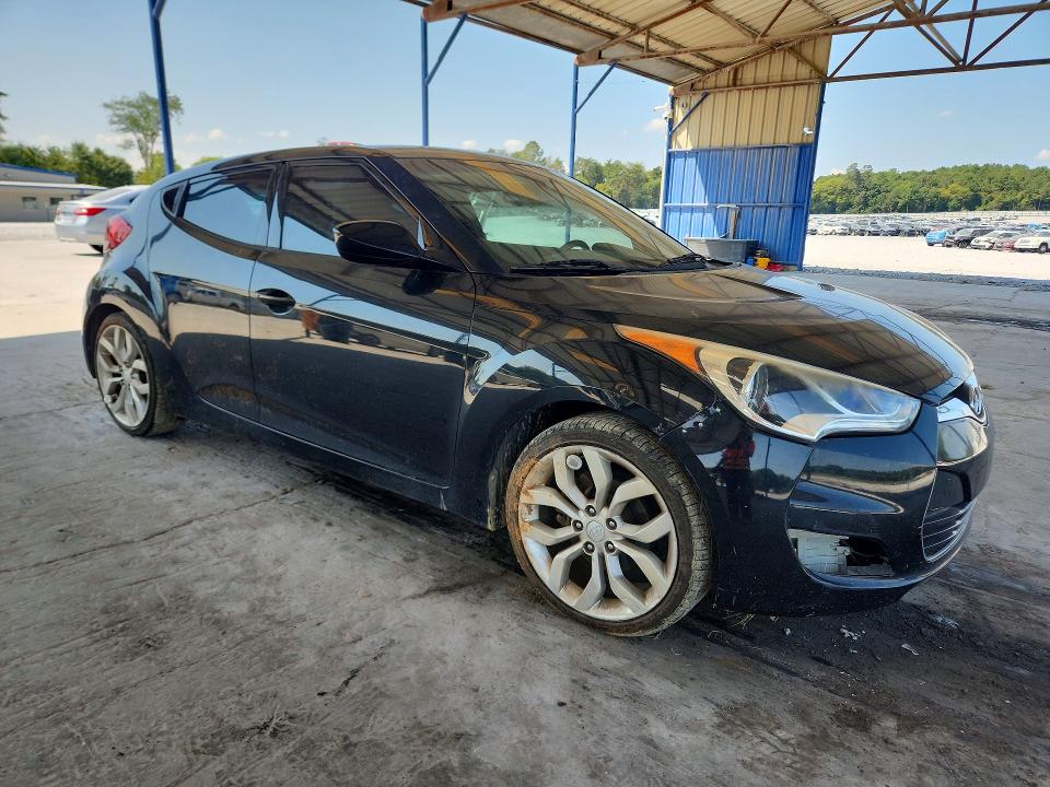 Фото 4 с аукциона – 2012 HYUNDAI VELOSTER с VIN KMHTC6AD2CU065174