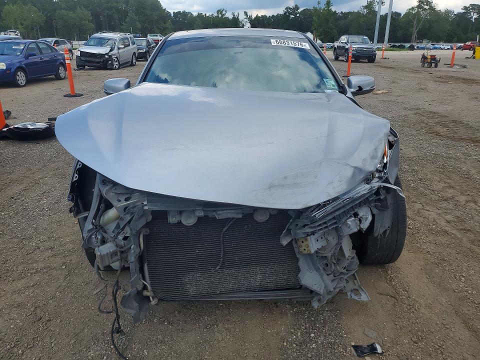 Photo 5 from auction – 2016 HONDA ACCORD with VIN 1HGCR2F70GA116145