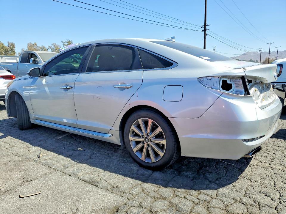 Photo 2 from auction – 2017 HYUNDAI SONATA with VIN 5NPE34AF9HH470694