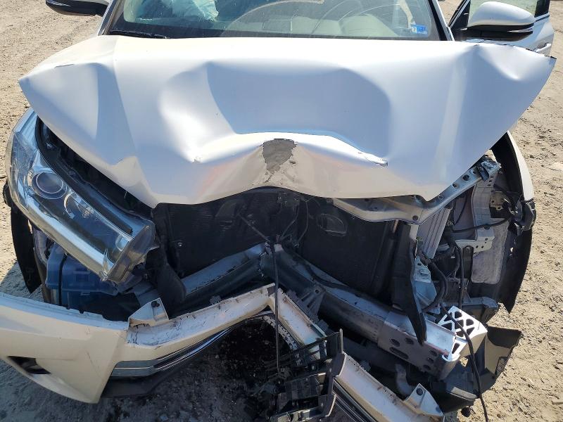 Photo 12 from auction – 2017 TOYOTA HIGHLANDER with VIN 5TDDZRFH7HS379922