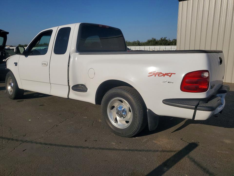 Photo 2 from auction – 2000 FORD F150 with VIN 1FTRX07W1YKA80227