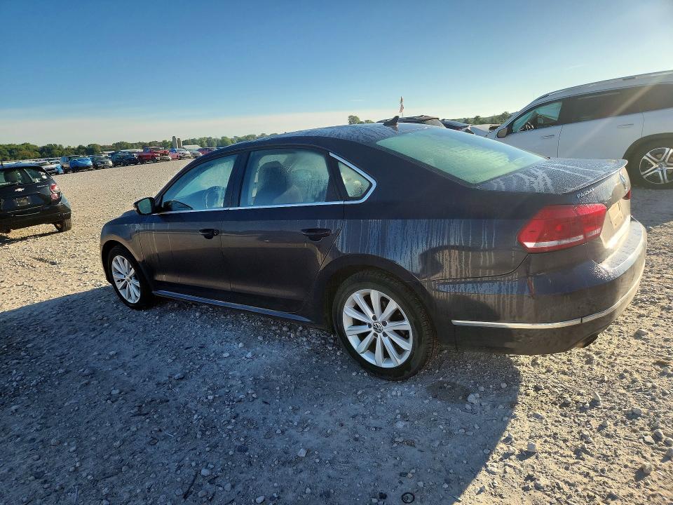 Снимка 2 от търг – 2013 VOLKSWAGEN PASSAT с VIN 1VWCH7A34DC043281