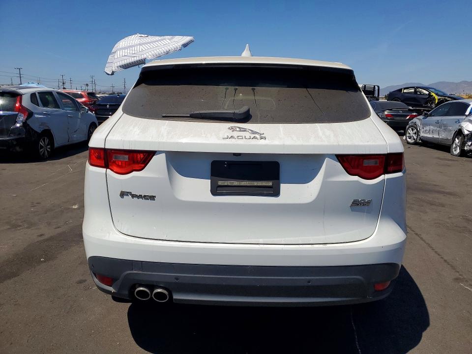 Photo 6 from auction – 2017 JAGUAR F-PACE with VIN SADCJ2BNXHA093456