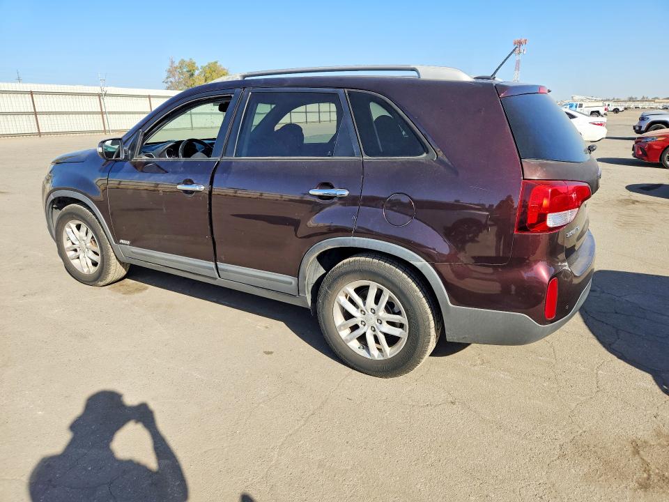 Снимка 2 от търг – 2014 KIA SORENTO с VIN 5XYKTCA64EG451602
