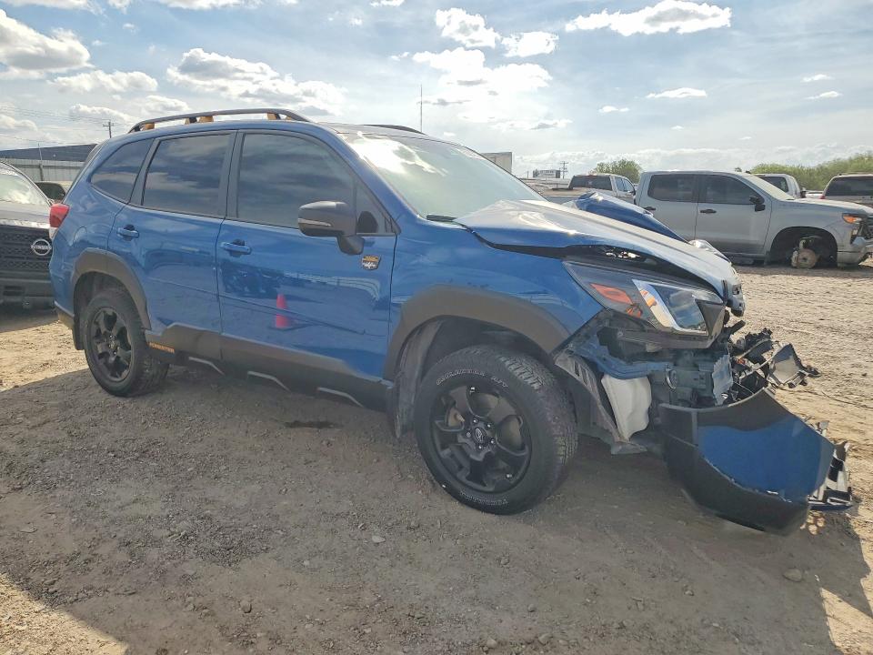 Foto 4 de la subasta – 2023 SUBARU FORESTER con VIN JF2SKAMC1PH473495