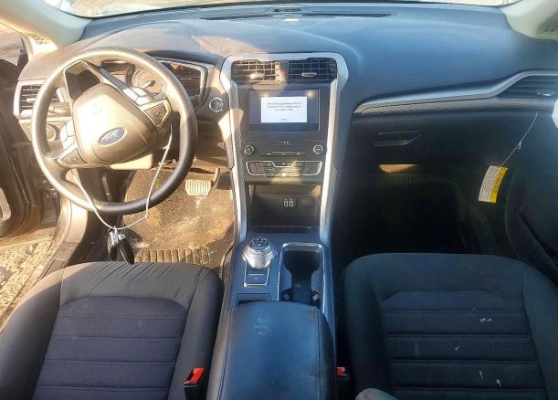 Photo 8 from auction – 2020 FORD FUSION with VIN 3FA6P0T95LR236542