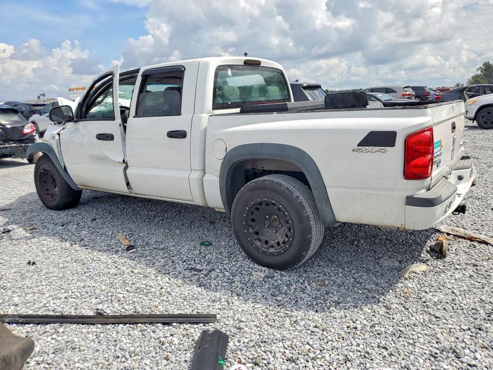 Снимка 2 от търг – 2010 DODGE DAKOTA с VIN 1D7RW3GP4AS264246