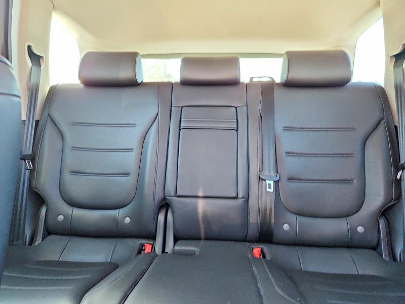 Photo 10 from auction – 2012 VOLKSWAGEN TOUAREG with VIN WVGFF9BP6CD004585