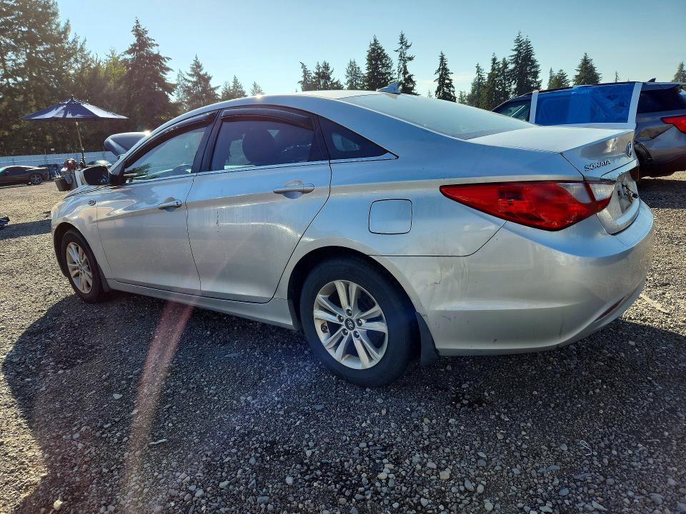 Photo 2 from auction – 2013 HYUNDAI SONATA with VIN 5NPEB4AC4DH627311