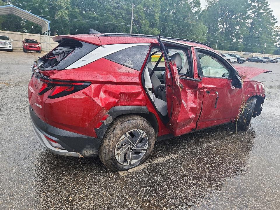Снимка 3 от търг – 2025 HYUNDAI TUCSON с VIN KM8JBDD16SU392269