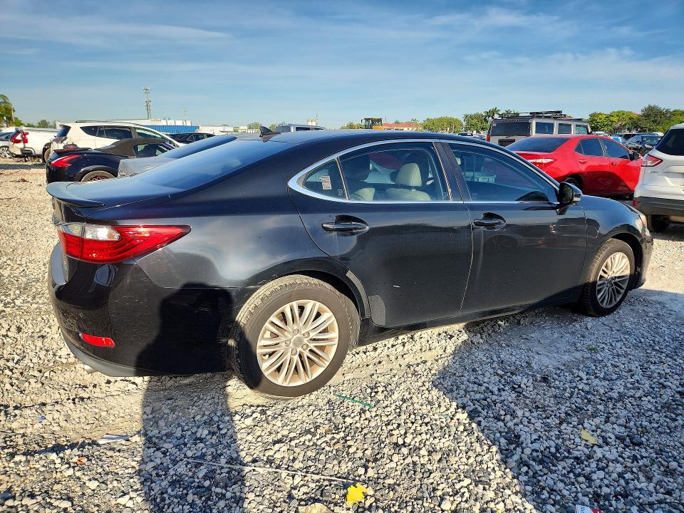 Photo 3 from auction – 2013 LEXUS ES with VIN JTHBK1GGXD2038761