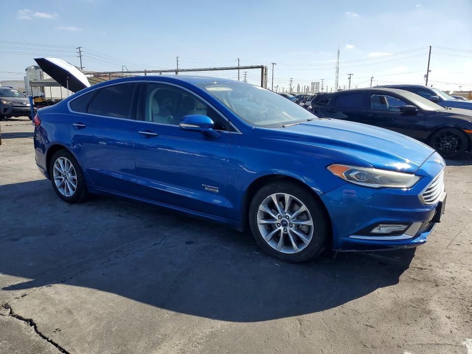 Photo 4 from auction – 2017 FORD FUSION with VIN 3FA6P0SU9HR180537