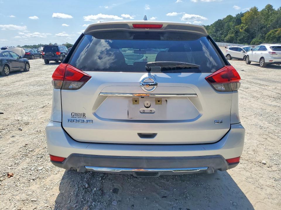 Photo 6 from auction – 2018 NISSAN ROGUE with VIN KNMAT2MT0JP614843