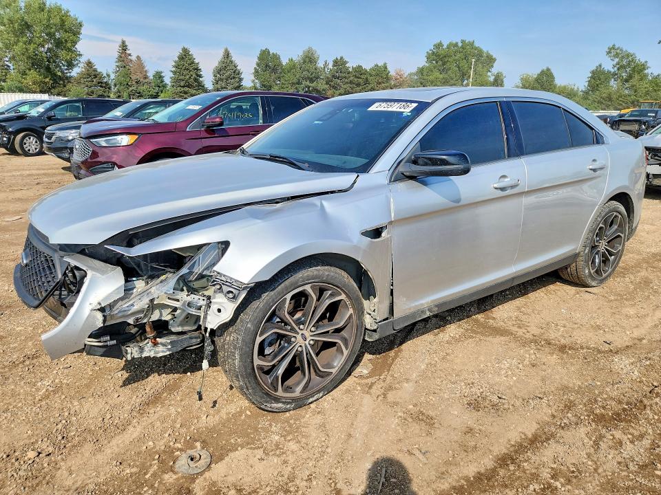 FORD TAURUS 2019 with VIN 1FAHP2KT2KG110940 - Photo from auction