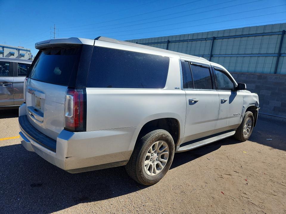 Photo 3 from auction – 2016 GMC YUKON XL with VIN 1GKS2FKC5GR420327