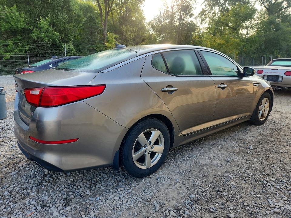 Photo 3 from auction – 2015 KIA OPTIMA with VIN 5XXGM4A79FG465048